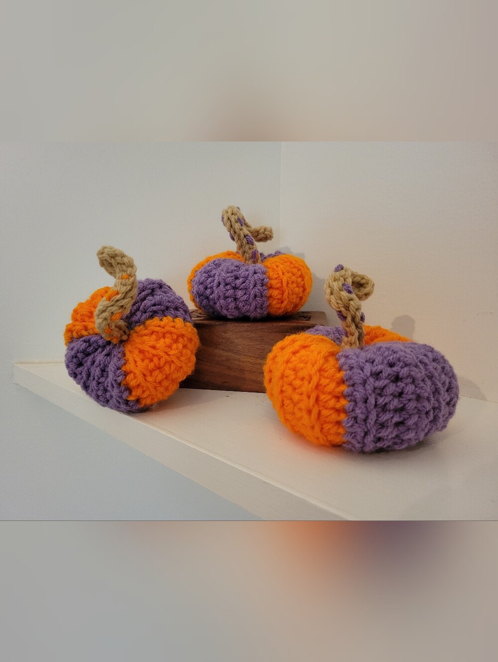 Halloween Pumkins Set Of 3 Purple Orange Decoration Mini Crochet Garland Wreaths